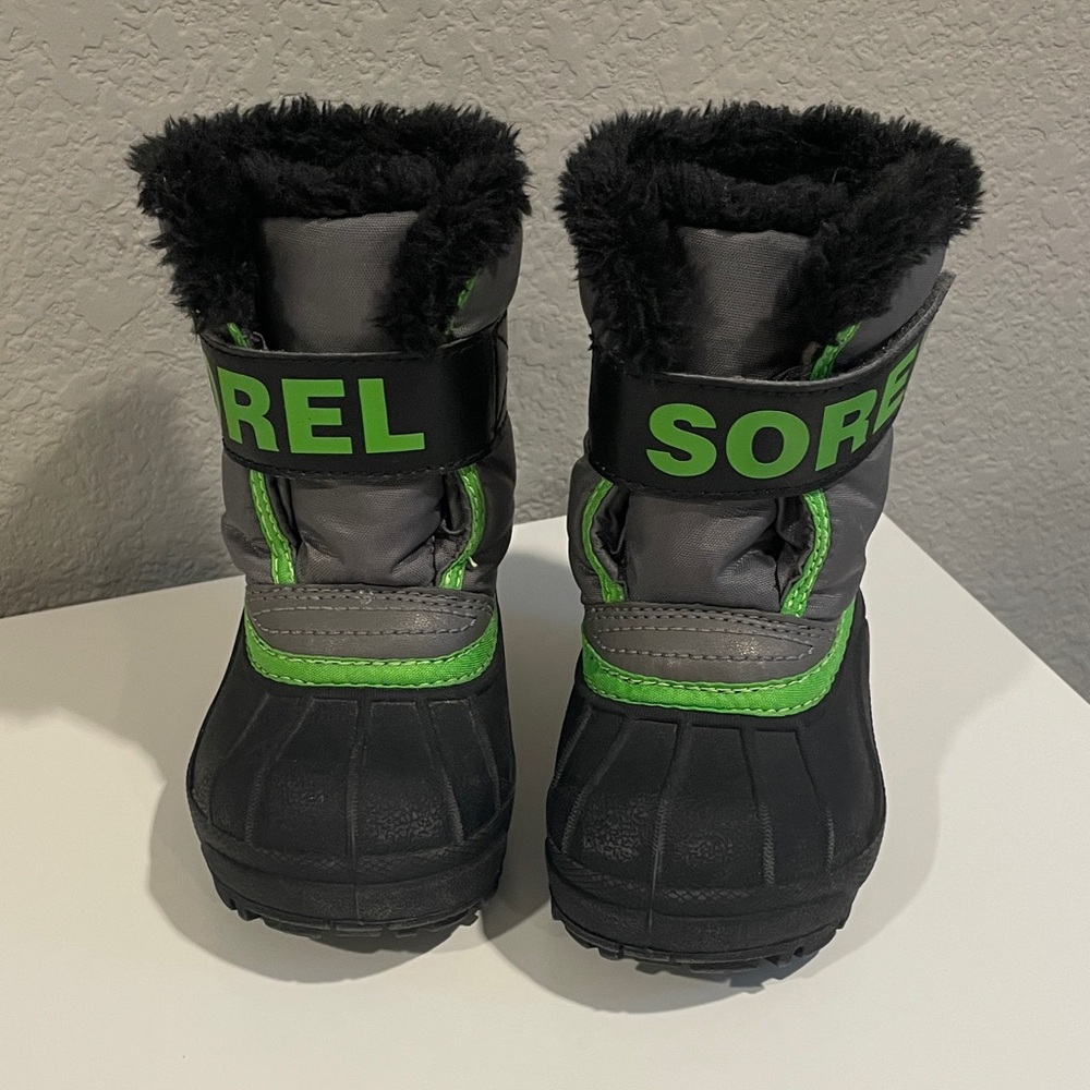 Sorel Black and Neon Green Snow Boots